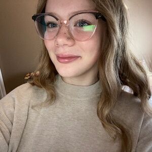 Meet your Posher, Raye